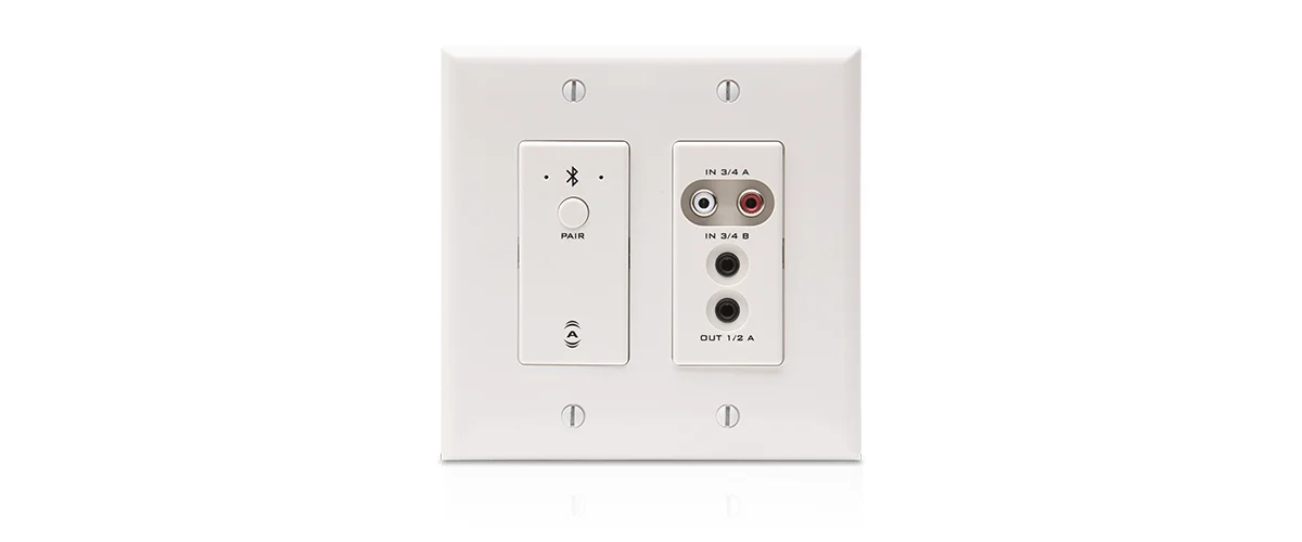 QSC Attero Tech unD6IO-BT 4x2 Dante/AES67 wall plate with Bluetooth audio input